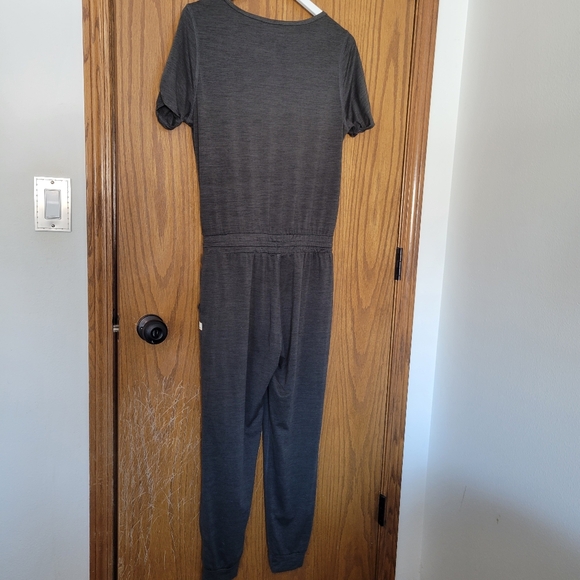 Vuori All Day Jumpsuit Small Gray - Picture 3 of 3